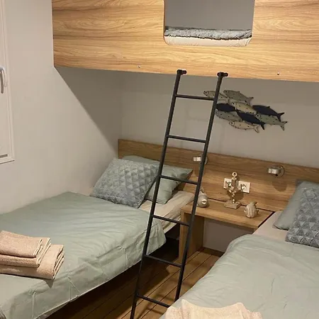 Holiday home Oliva Mobile Biograd Na Moru